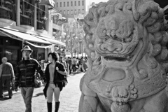 神戸南京街のこま獅子像