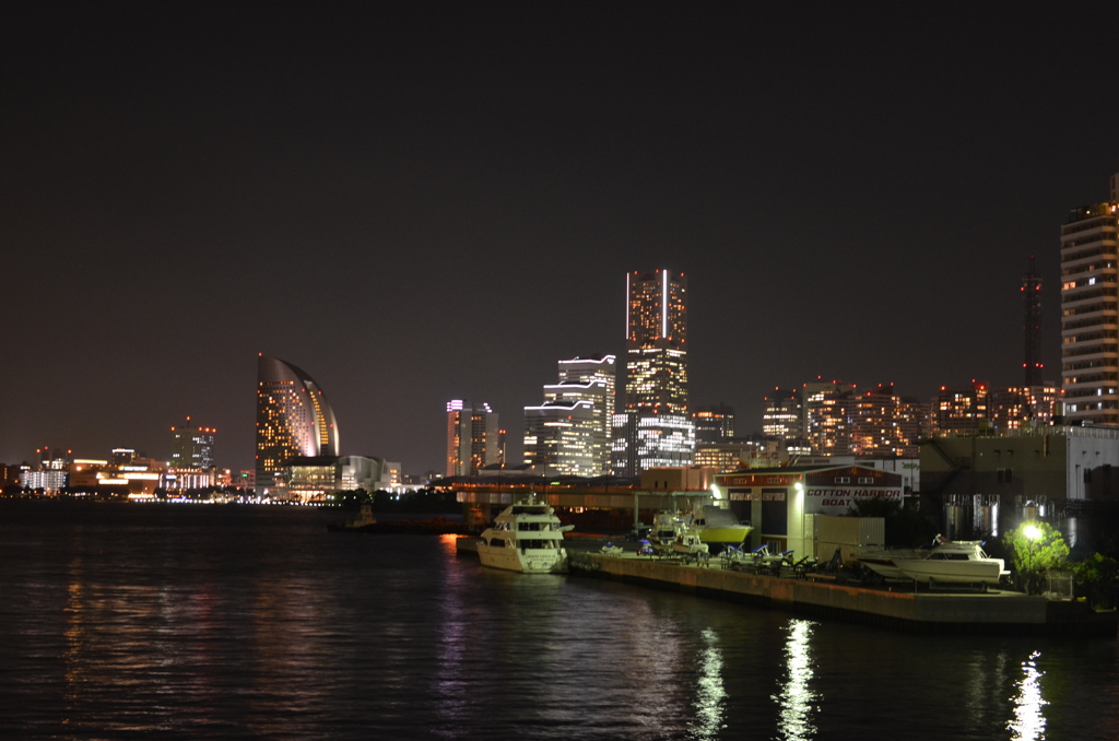 YOKOHAMA COTTON HARBOR