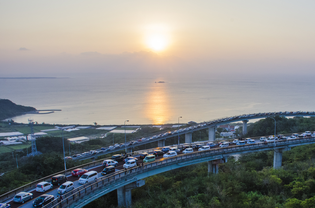 ニライカナイ橋からの初日の出