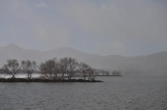 雪の琵琶湖