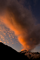 夕焼け噴火雲