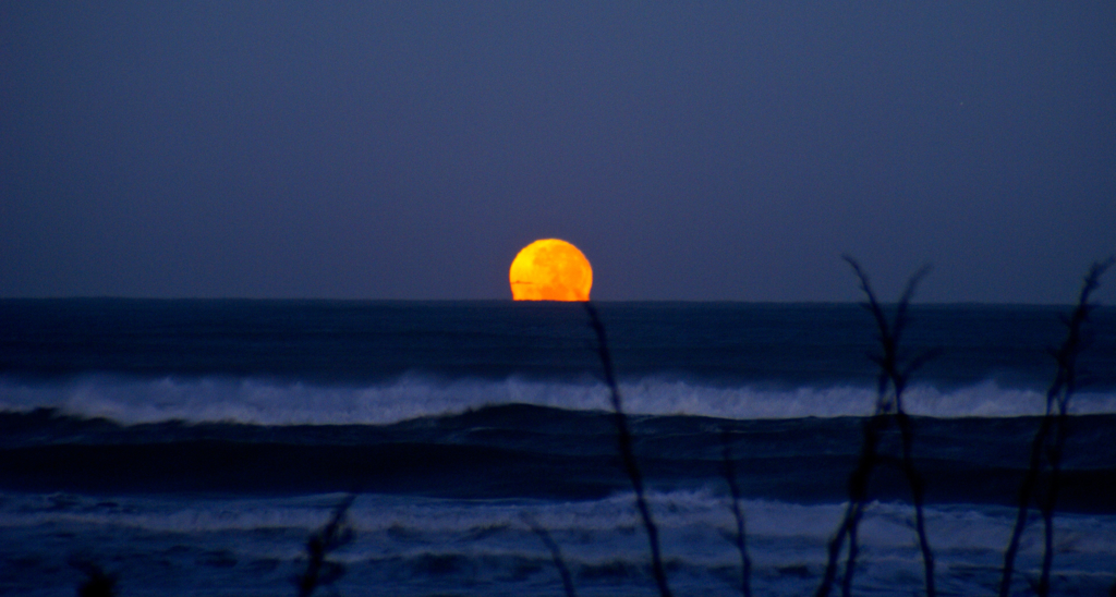 Moonset 2