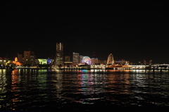 海上からの横浜夜景