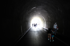トンネル