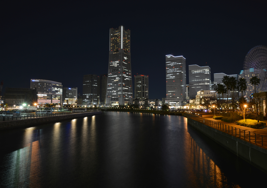 横浜夜景　みなとみらい　①