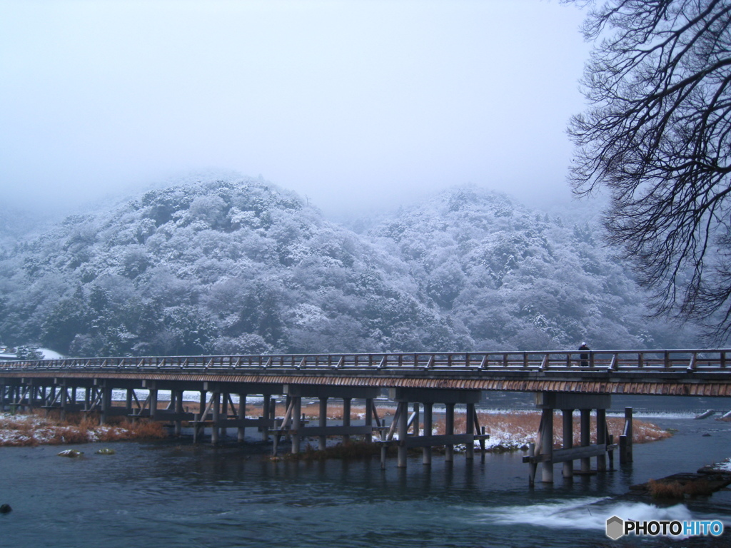 雪化粧の嵐山