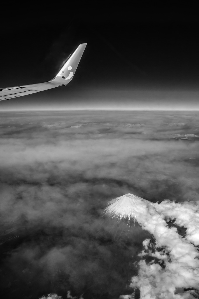 師走の空より