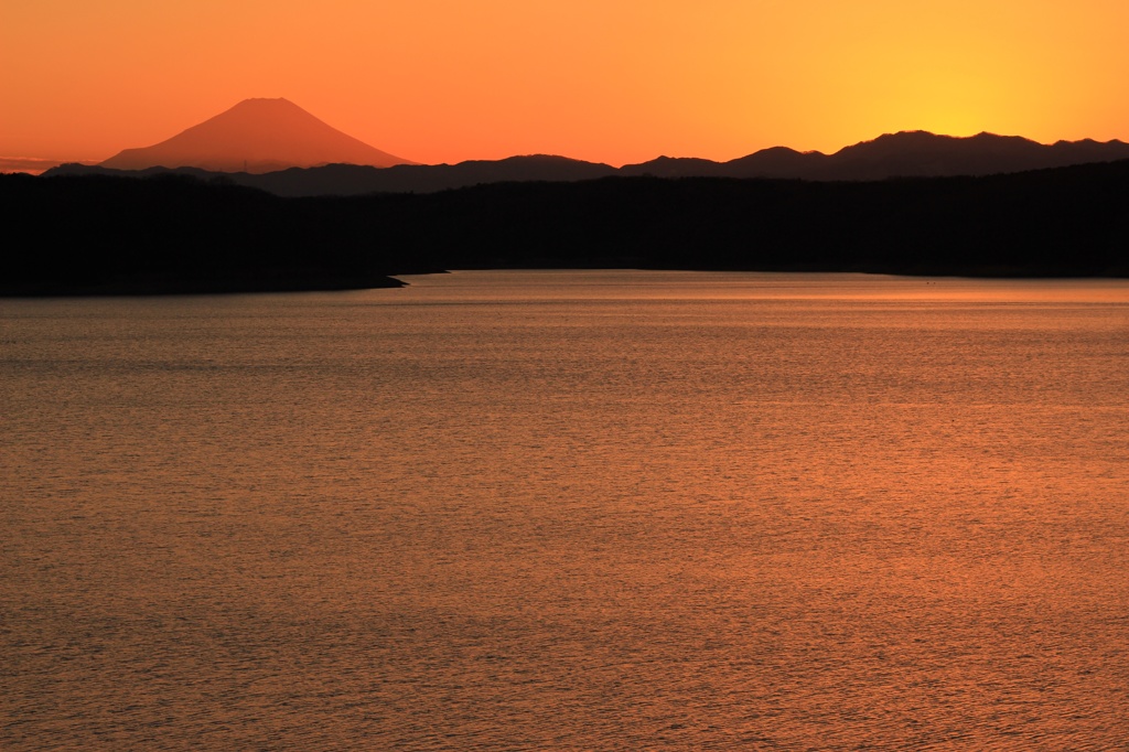 狭山湖の夕暮れ