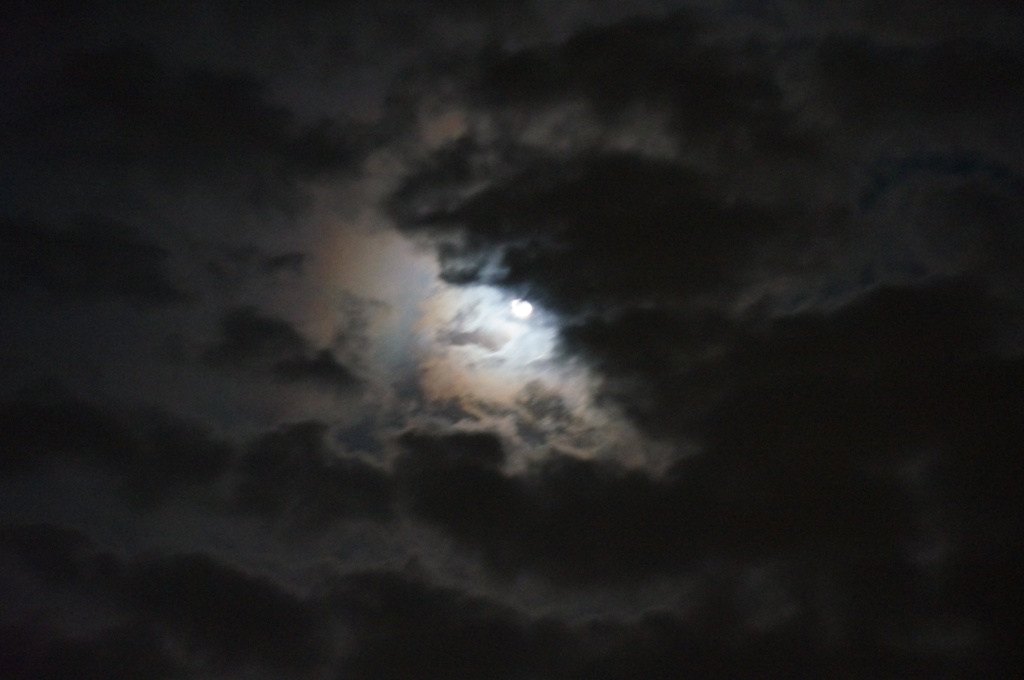 月に叢雲1