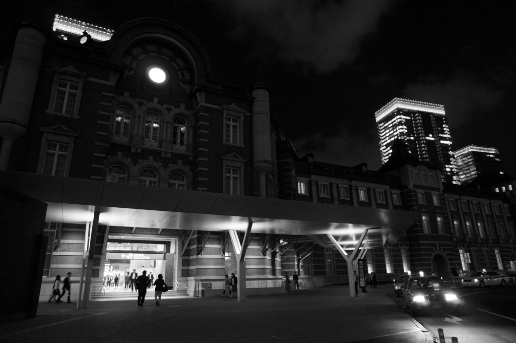 午後10時4分、東京駅