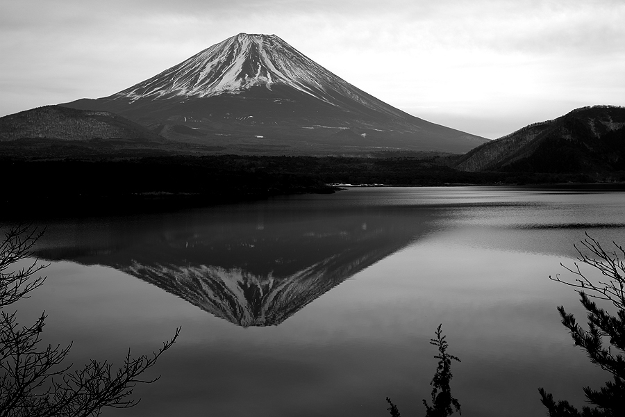 水墨富士