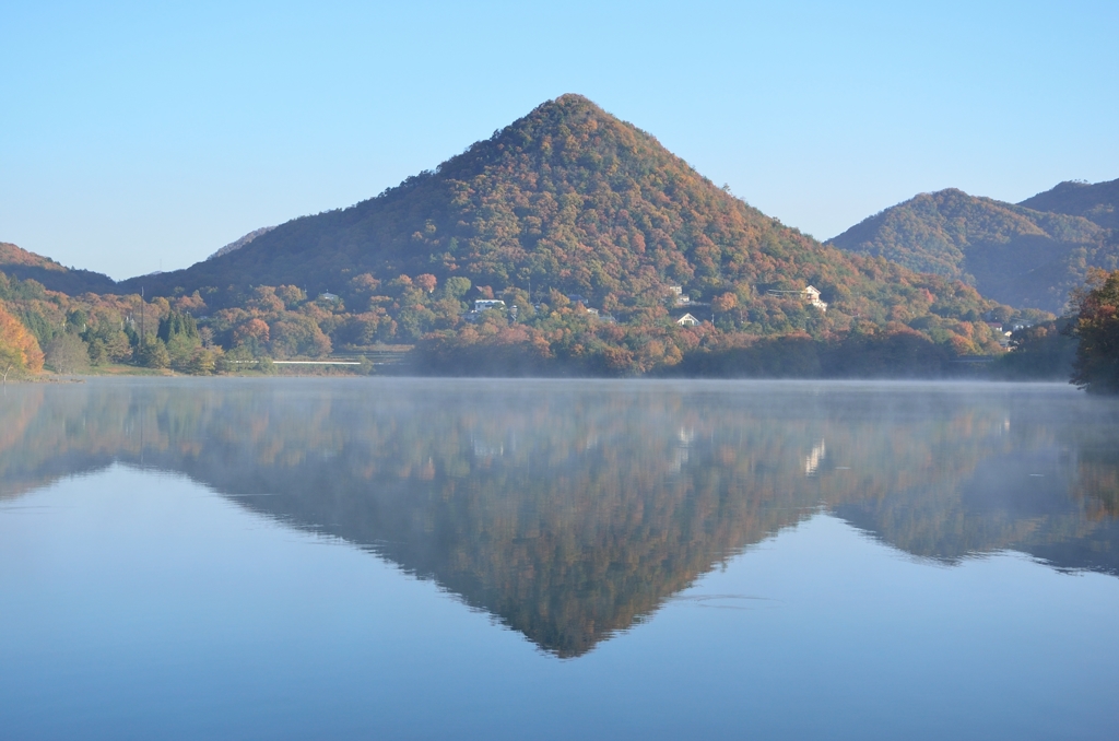 早朝の湖 (6)