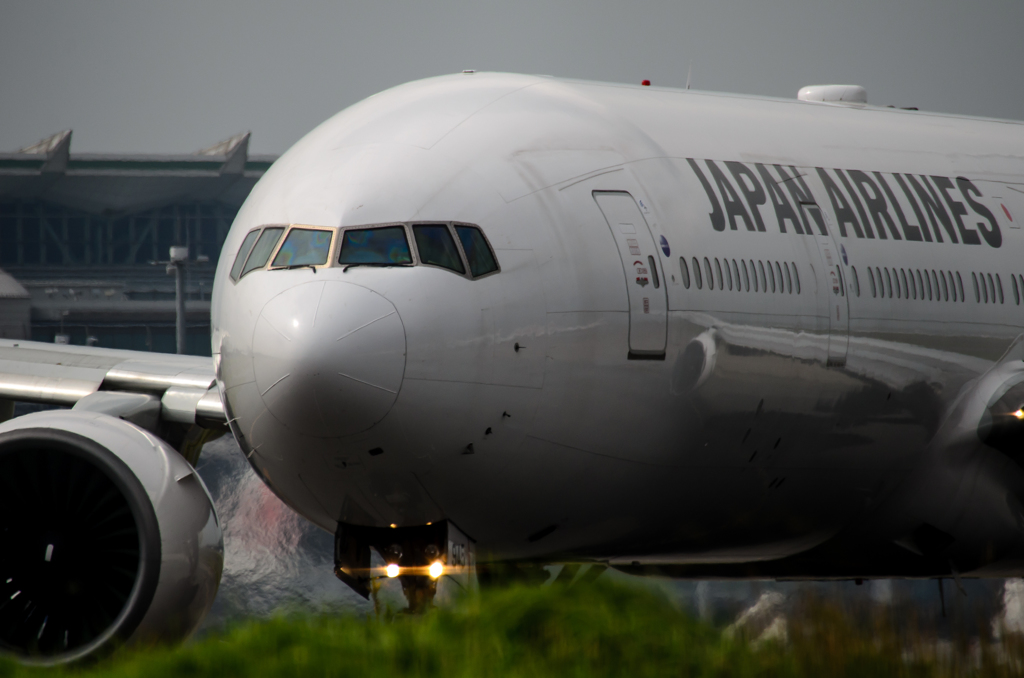 JAL B777
