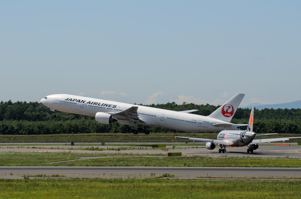 B777 and A320
