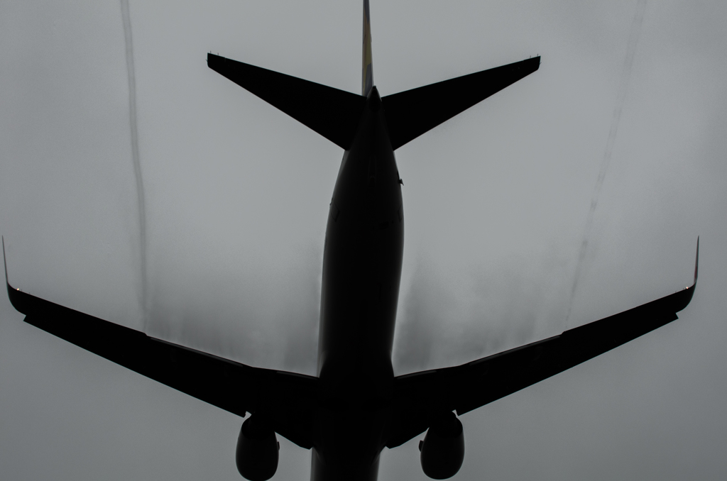 737