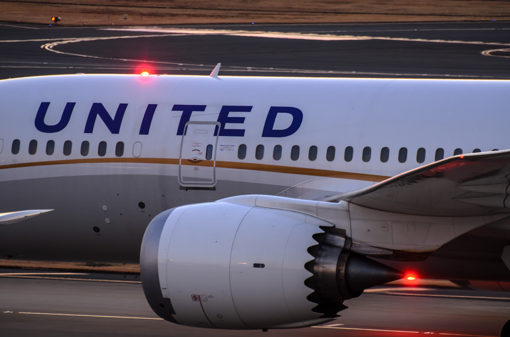 united boeing 787