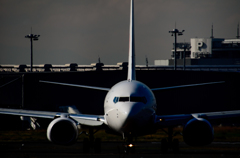 737