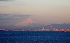 海ほたるから見る富士山