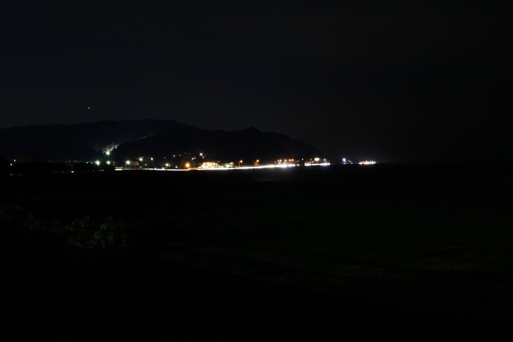 海の向こうに見える風景