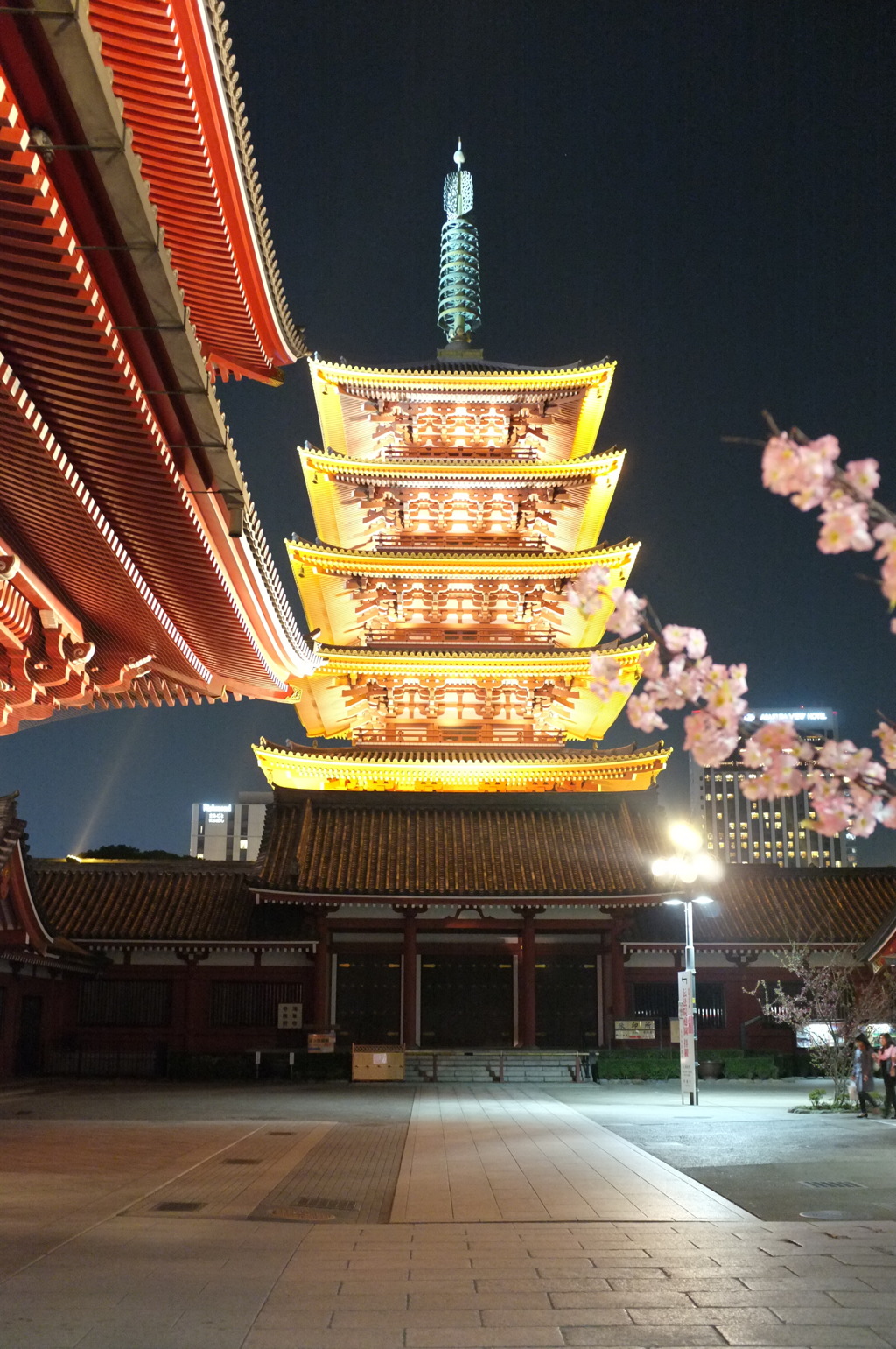 浅草寺　五重塔①