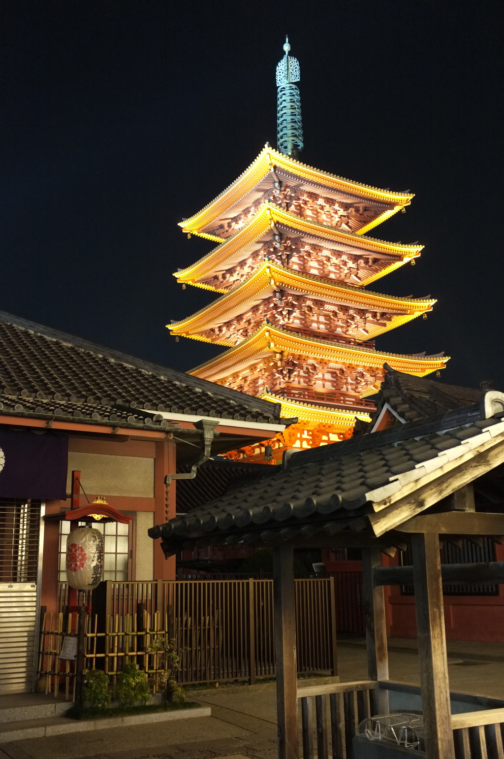 浅草寺　五重塔②