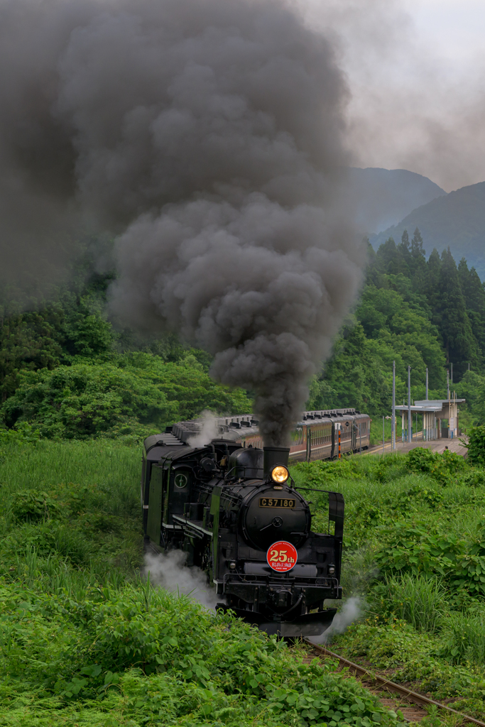 三川駅発車