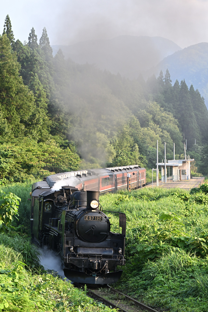 C57180_試運転（三川駅発車）