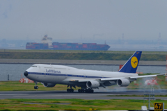 第２ターミナルから_B747-8