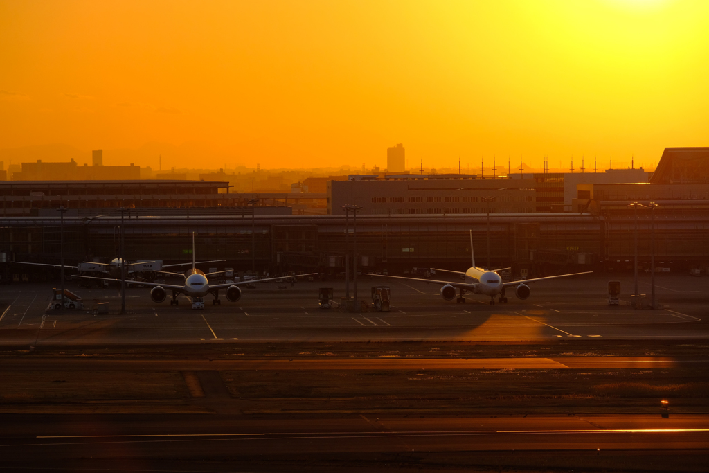 空港の夕焼け