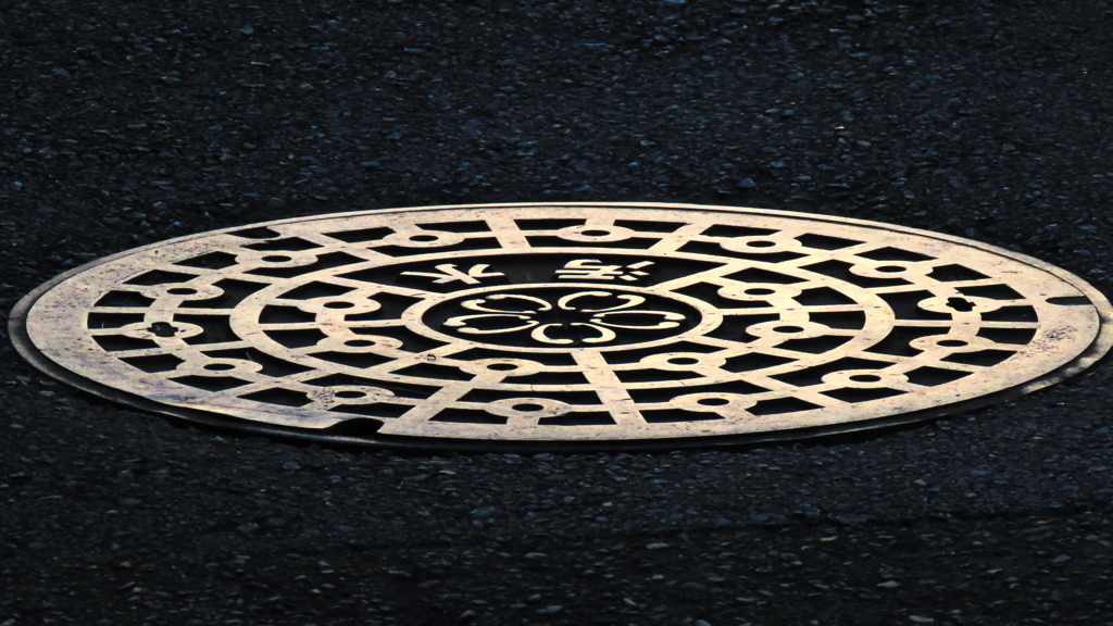 黄昏マンホール