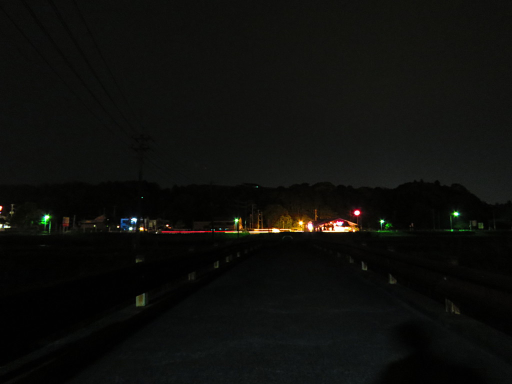 極彩色　夜風に吹かれて