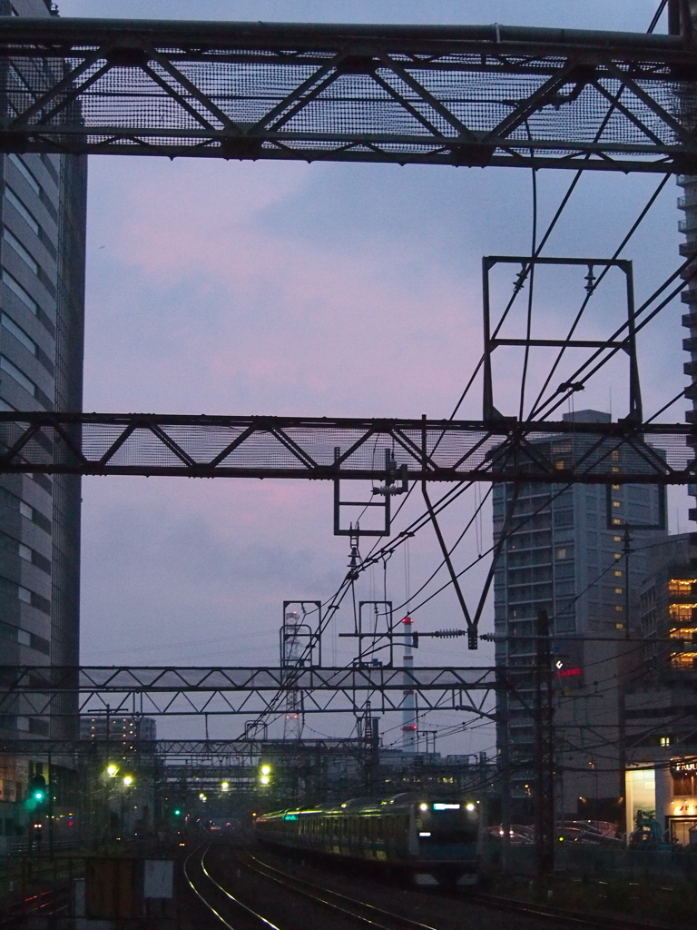 窮屈なマジックアワー