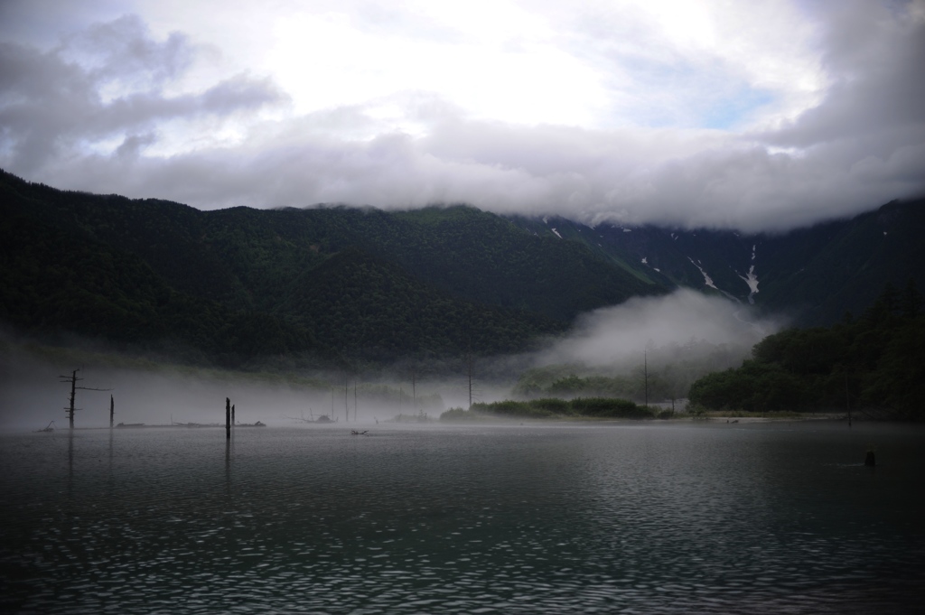 早朝の大正池