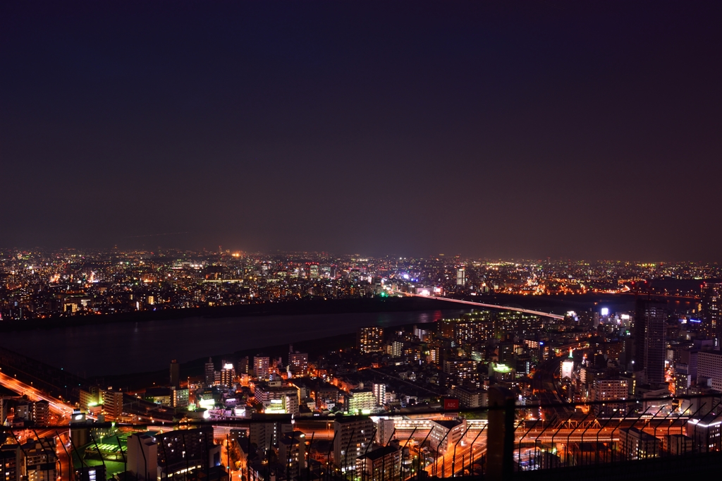大阪・梅田スカイビル屋上から～夜景編