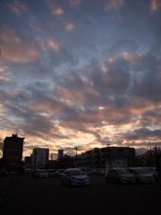 夕焼けの金沢駅前