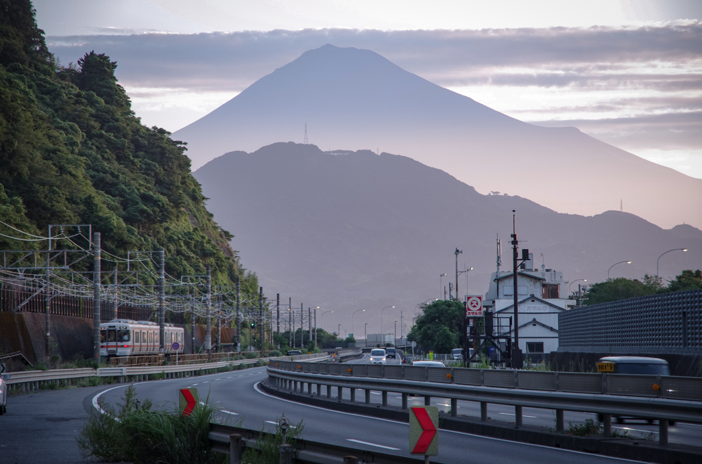 朝の東海道