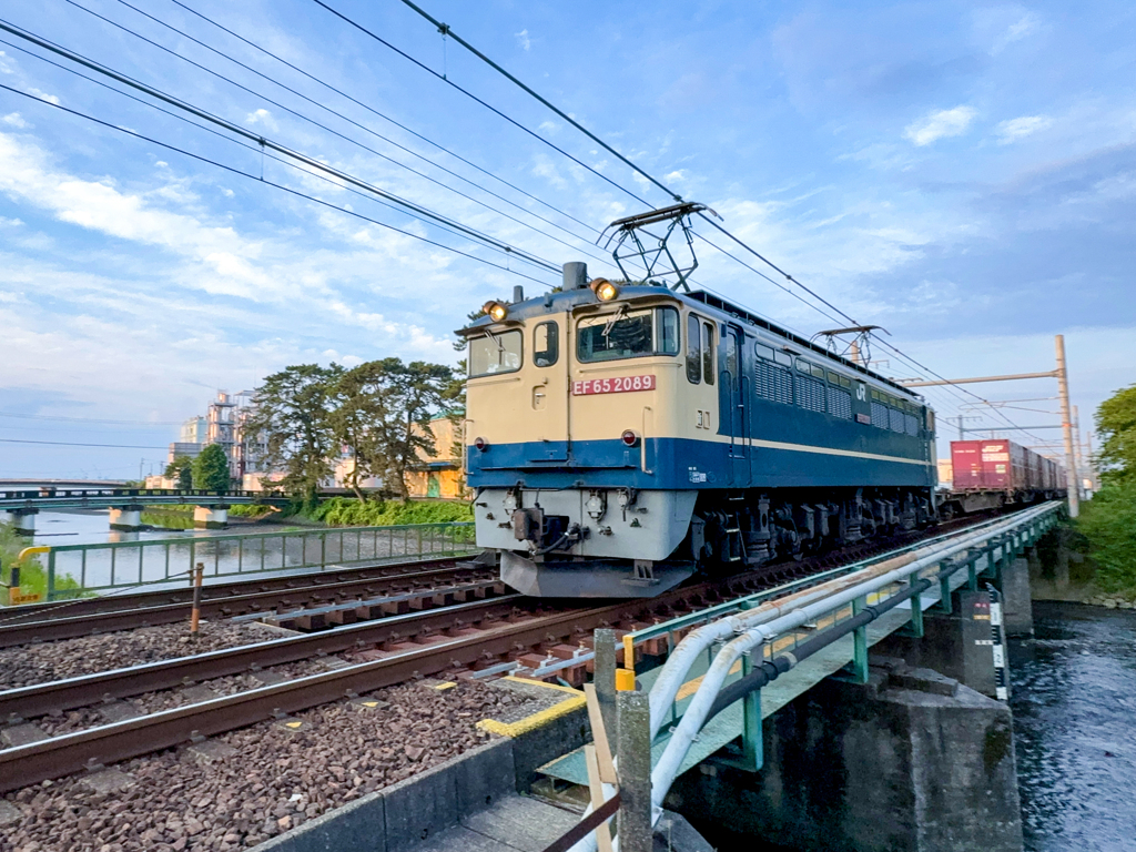 EF65通過