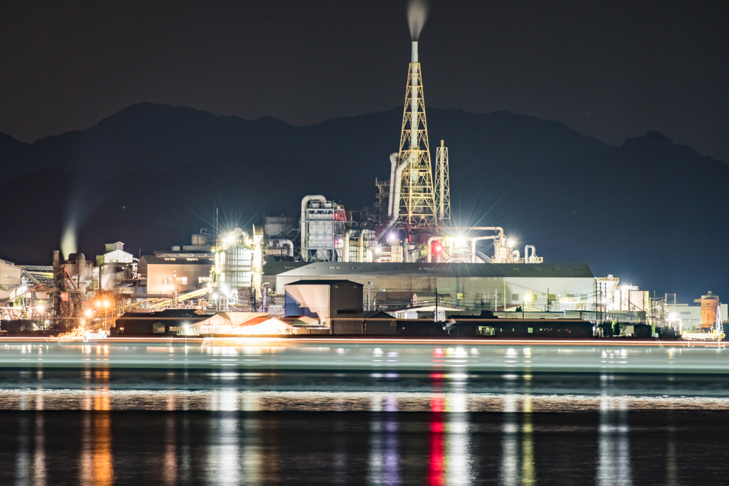 フランスの至宝・モンサンミッシェルの夜景(><;)！