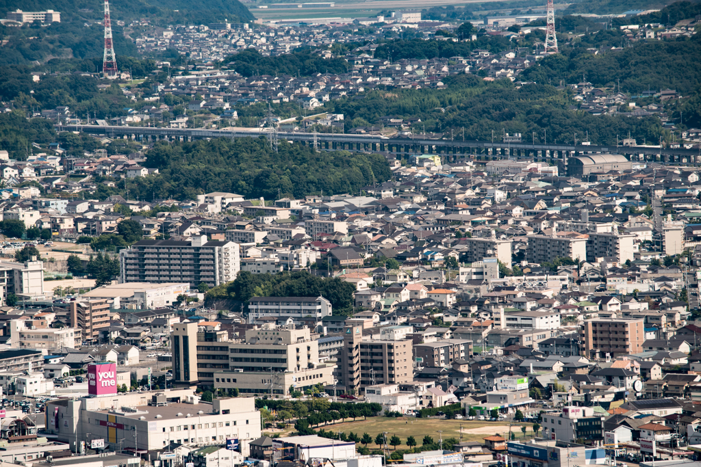 新幹線の走る街