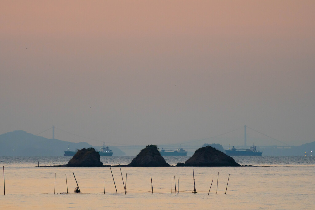 ３つの島、３隻の船