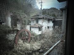 外の景色も侘び寂びで