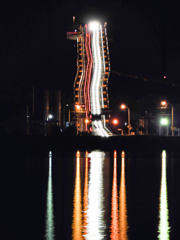 夜明け前のフリーフォール