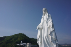 神の島マリアと教会