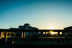 住宅地の夕暮れ時