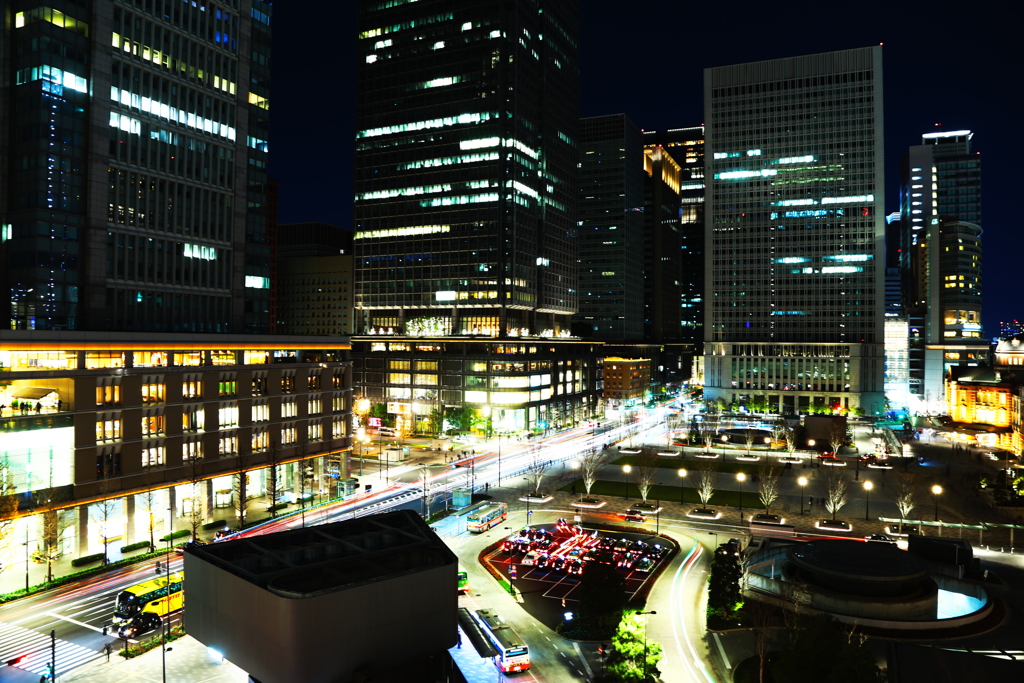 東京駅前