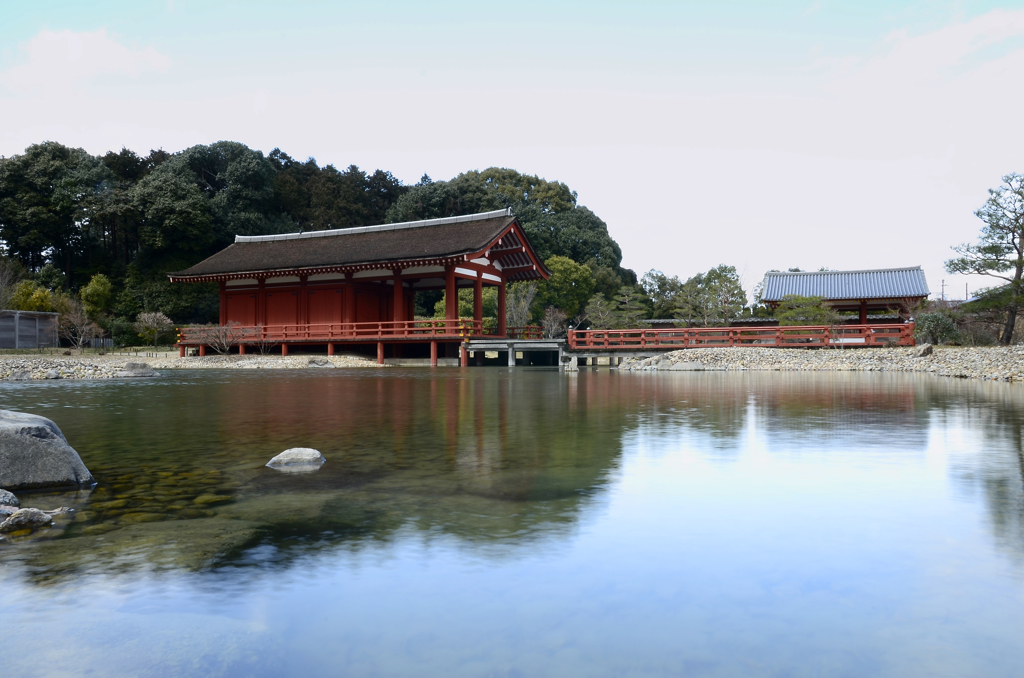 東院庭園の池