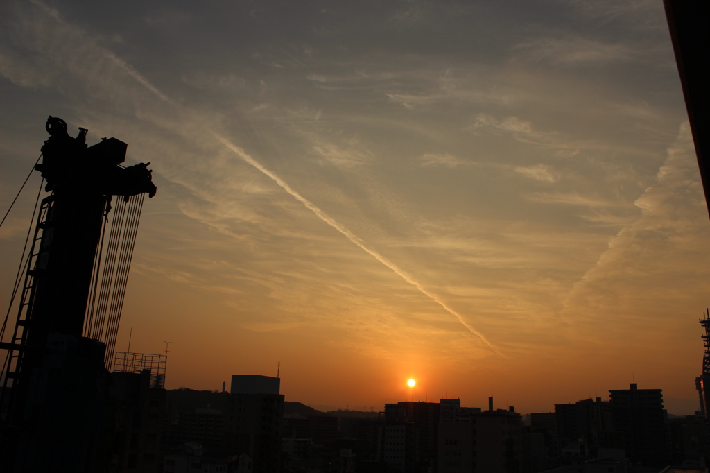 工事現場からの夕日