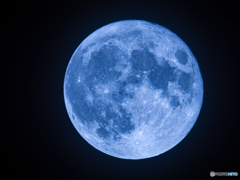 Super blue moon