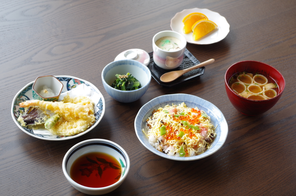 食事は美味しく