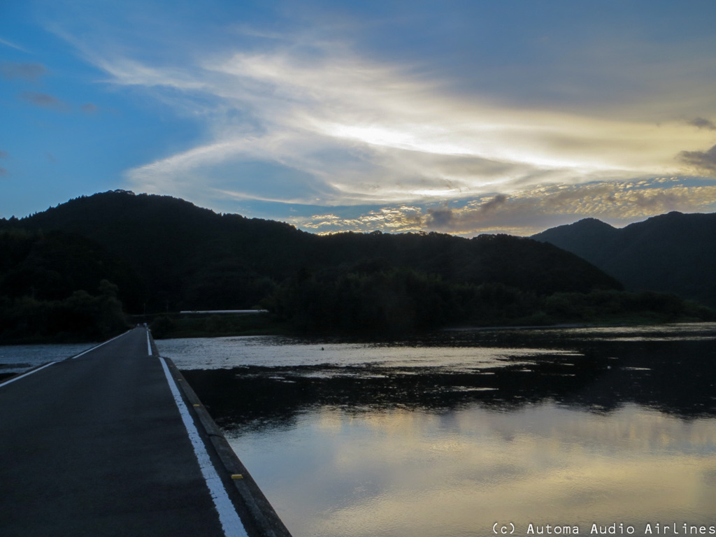 四万十川　佐田沈下橋の夕暮れ